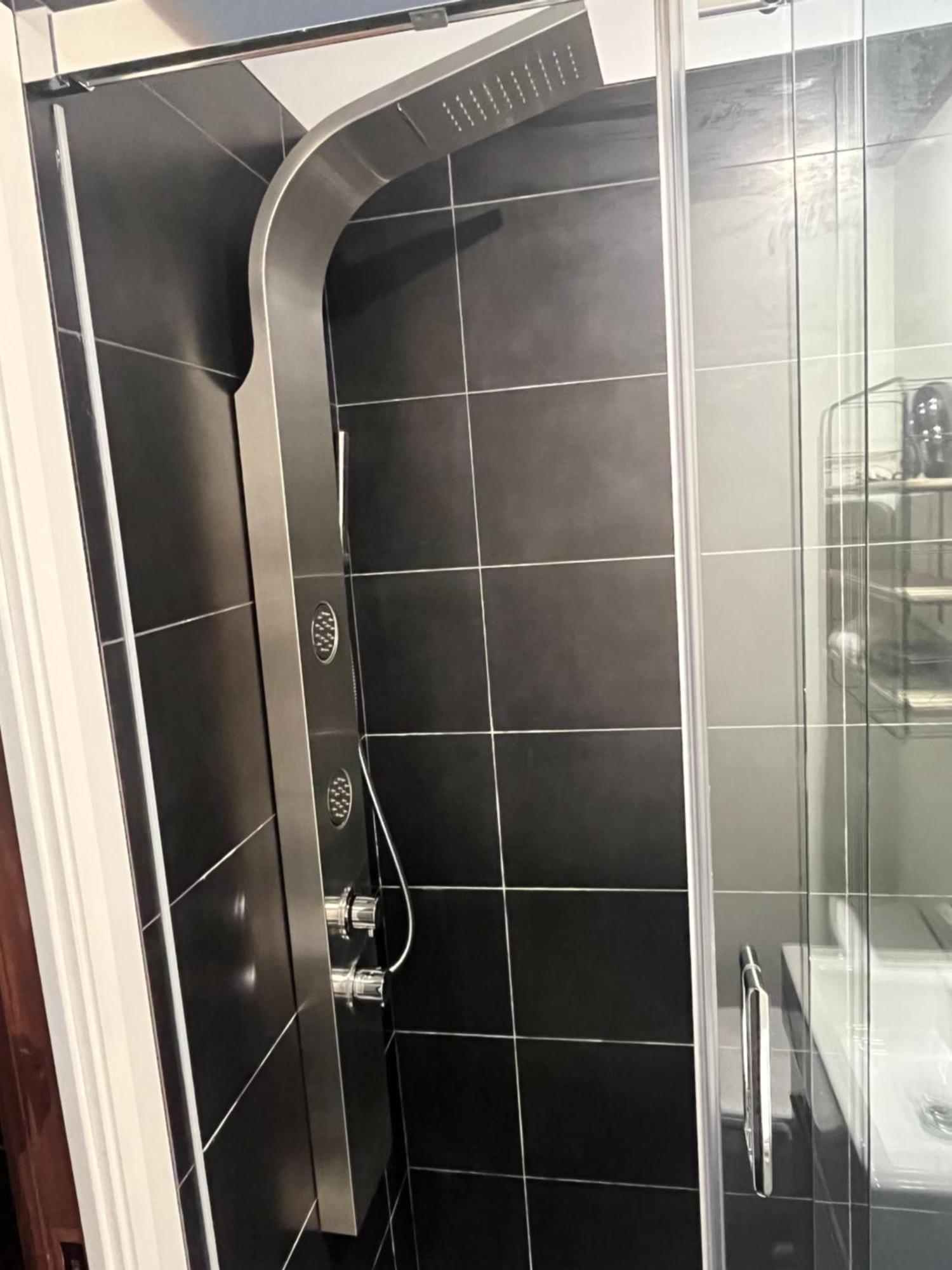 E-Hotel Des Grisons Квебек Экстерьер фото